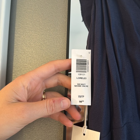 ARITZIA Sunday Best - LORELEI DRESS - Picture 4 of 4